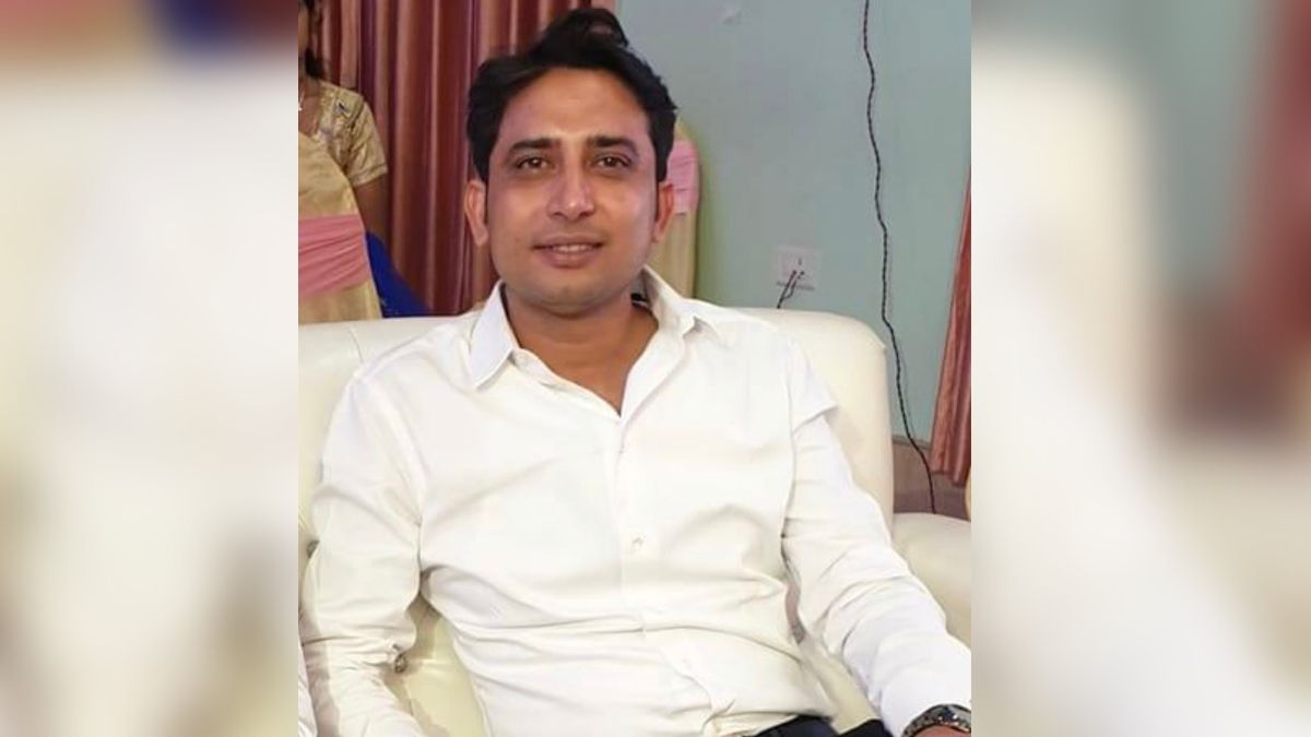 Income Tax Department : আয়কর দপ্তরের নজরে বাইরণ বিশ্বাস , বিধায়কের বাড়িতে আয়কর দপ্তরের হানা