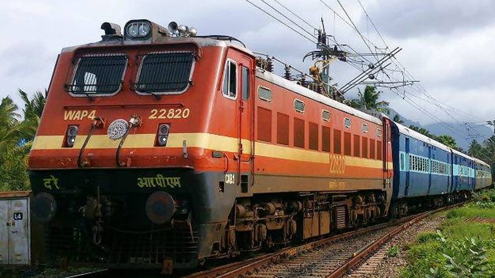 Railway : রেল ষ্টেশনে বিপদে পড়েছেন ? আপনাকে বাঁচাবে প্যানিক বাটন!